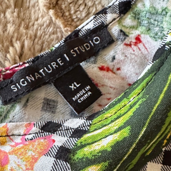 Signature Studio Women’s Top – Size XL - Picture 5 of 6